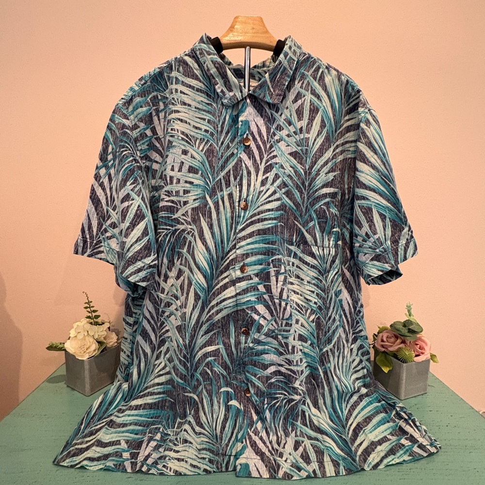 Vintage Tommy Bahama Silk Camp Button Down